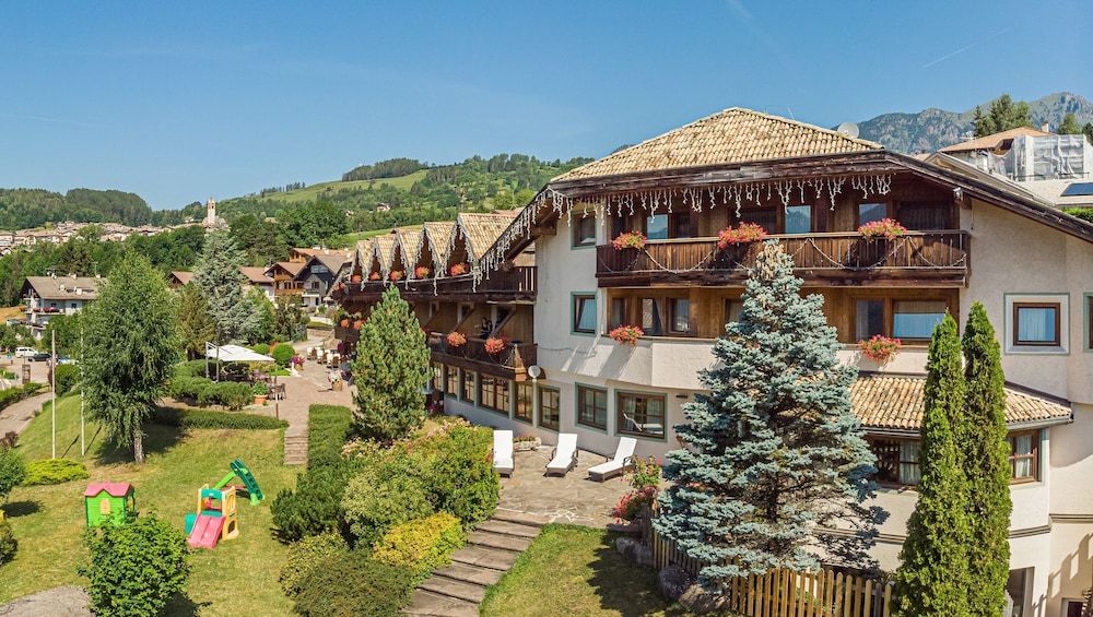 Park Hotel Bellacosta 4 estrelas em Cavalese