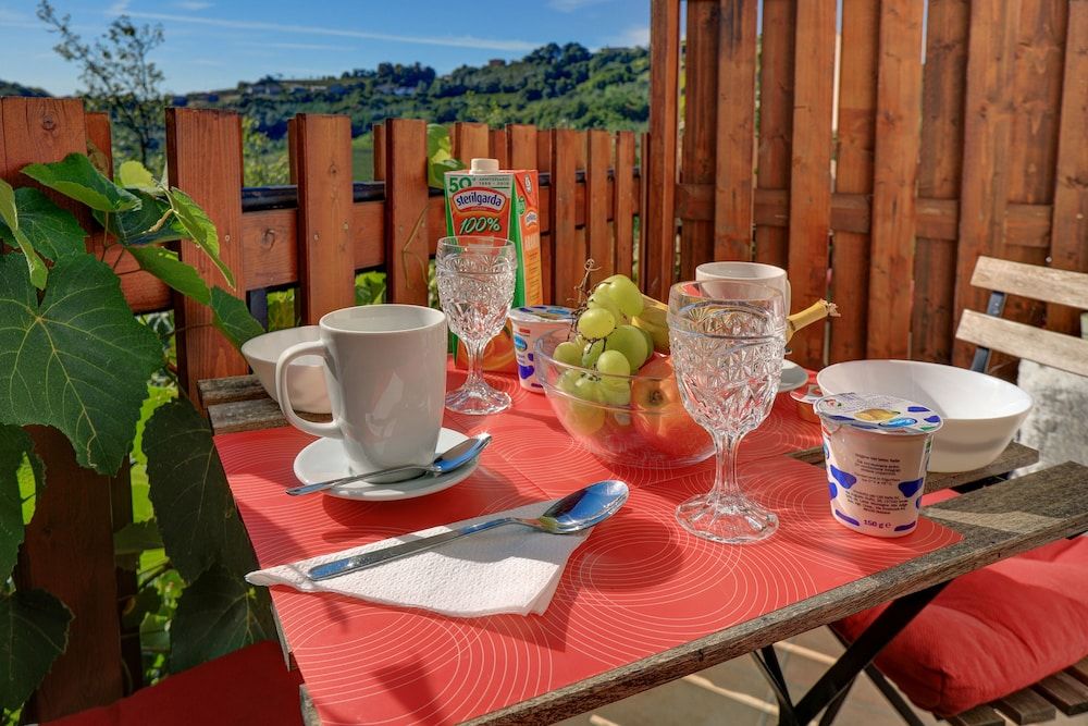 Dal Rosso -1 estrelas em San Floriano del Cóllio