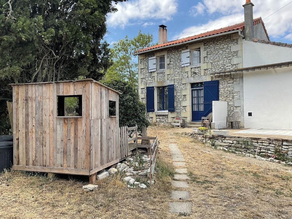 Chambres et Gîtes Les Mésanges -1 estrelas em Saint-Jean-de-Sauves