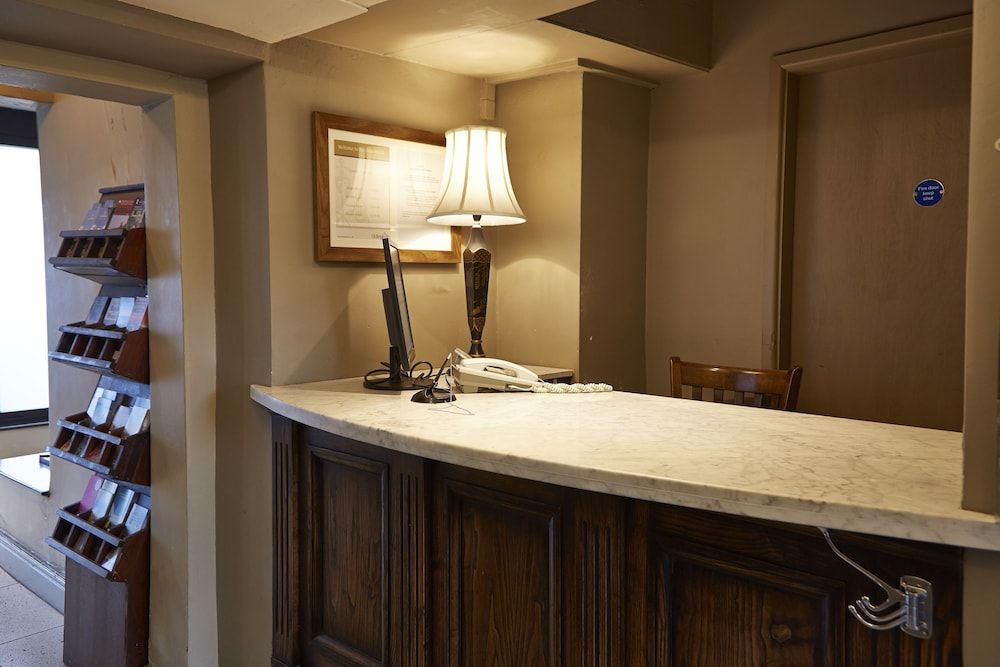 Cross Hands Hotel Old Sodbury by Greene King Inns 2