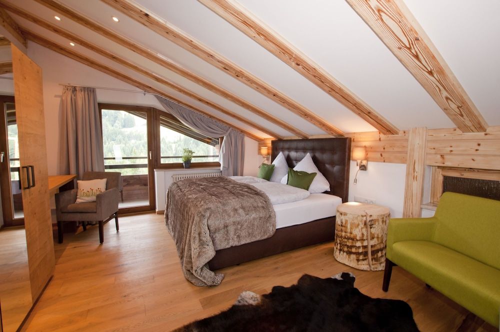 ALP-CHALET Ferienwohnungen Kleinwalsertal 3