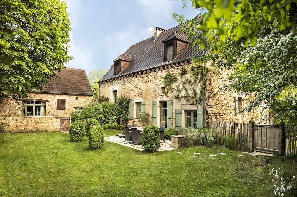 La Roche d'Esteil -1 estrelas em Sainte-Nathalène