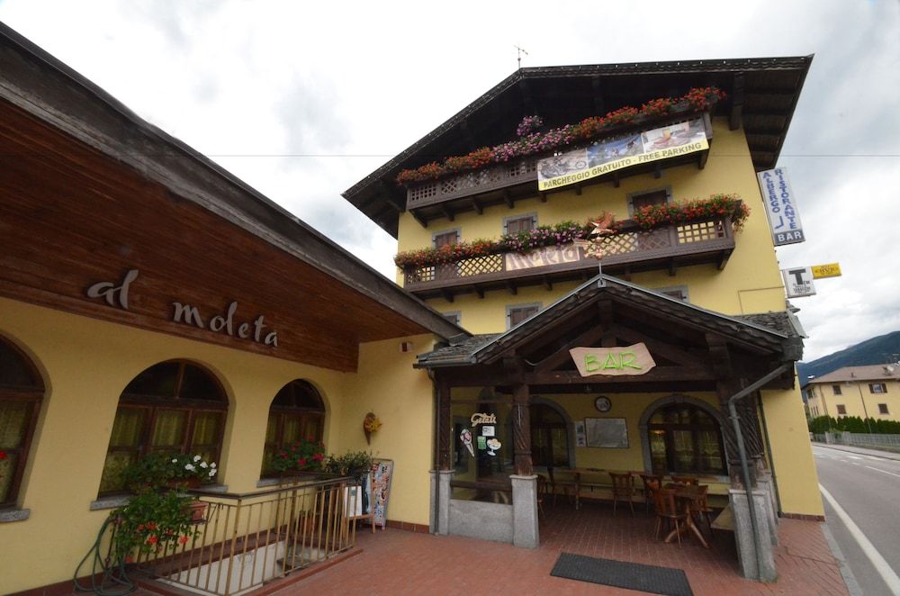 Al Moleta 2 estrelas em Spiazzo