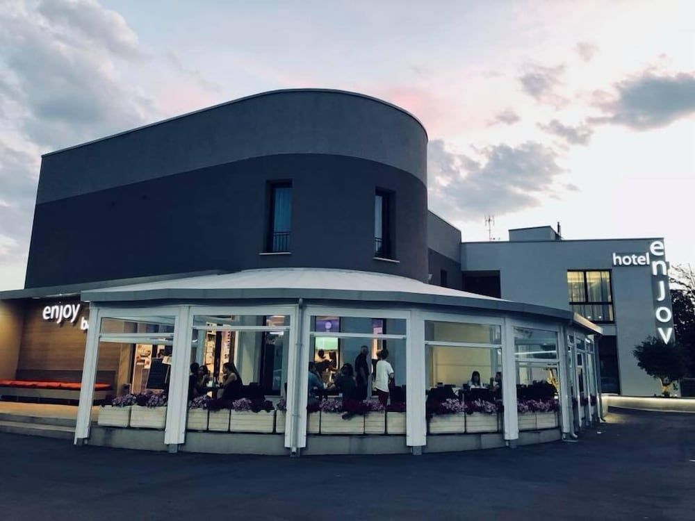 Hotel Enjoy 3 estrelas em Polesella