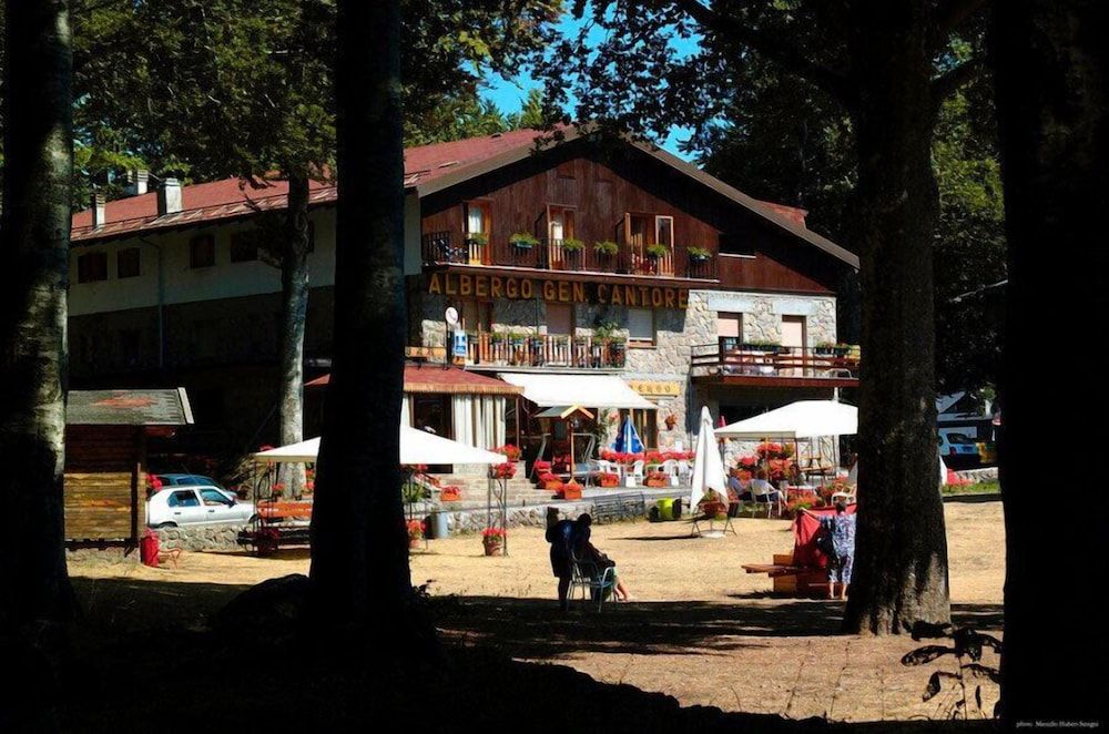 Albergo Generale Cantore 3 estrelas em Abbadia San Salvatore