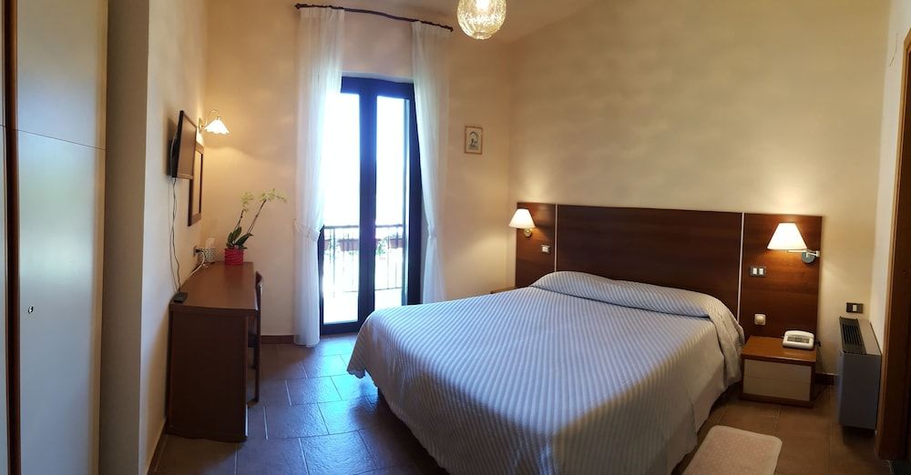 Hotel del Lago Ampollino 3