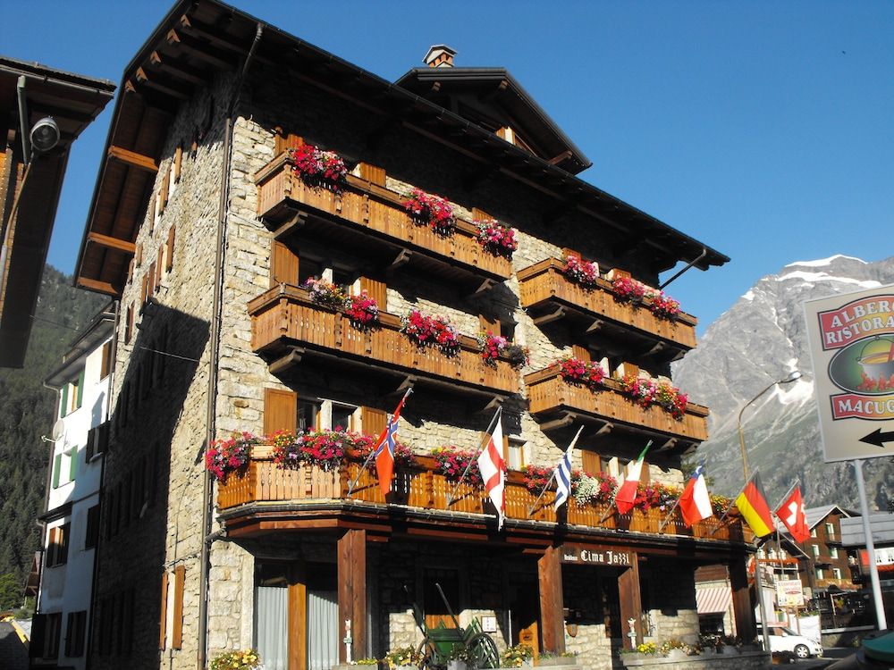 Residence Cima Jazzi -1 étoiles à Macugnaga