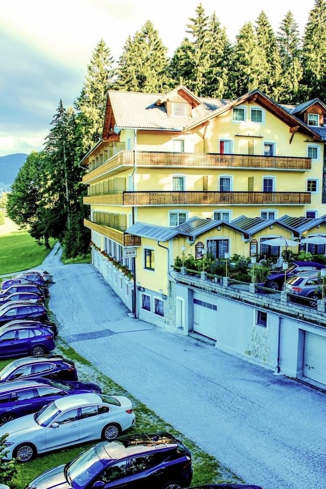 Boutique-Hotel LiebesNesterl Bergwirt 4 estrelas em Köflach