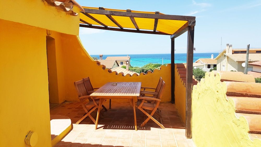 La Baia Apartments -1 estrelas em Putzu Idu