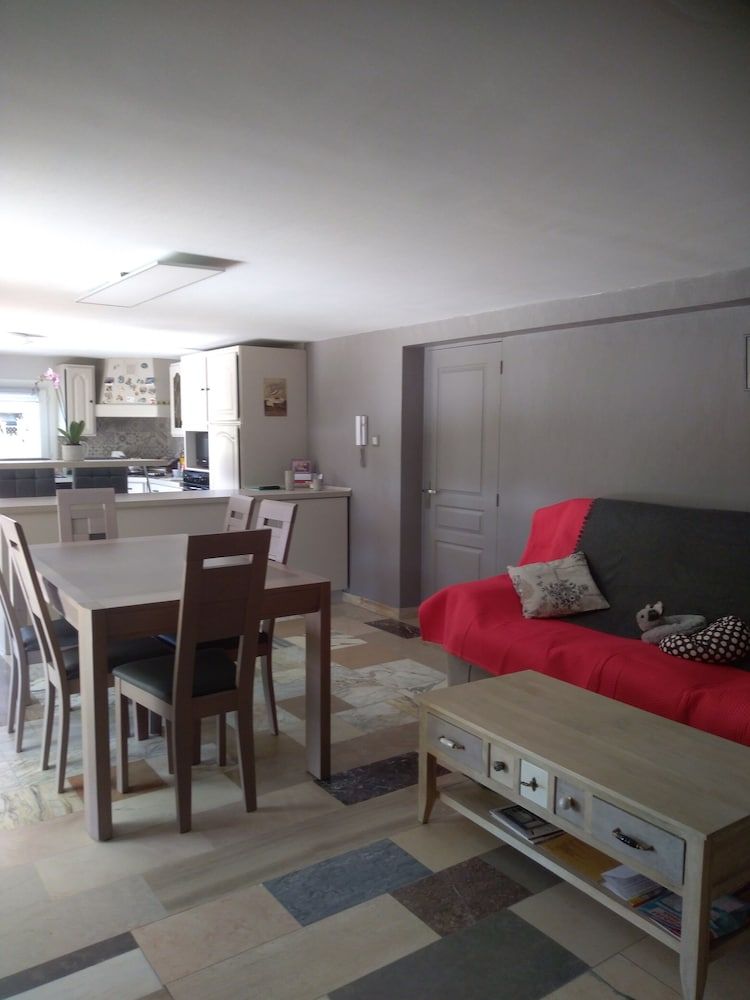 Chez Colombine -1 estrelas em Chaponost