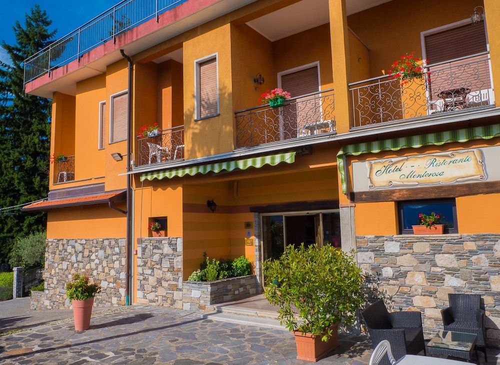 Hotel Monterosa 3 estrelas em Ameno