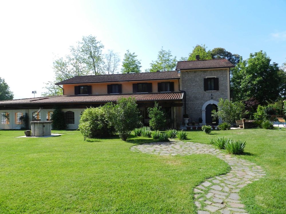 Il Nibbio Reale Country House -1 estrelas em Rocca dʼEvandro