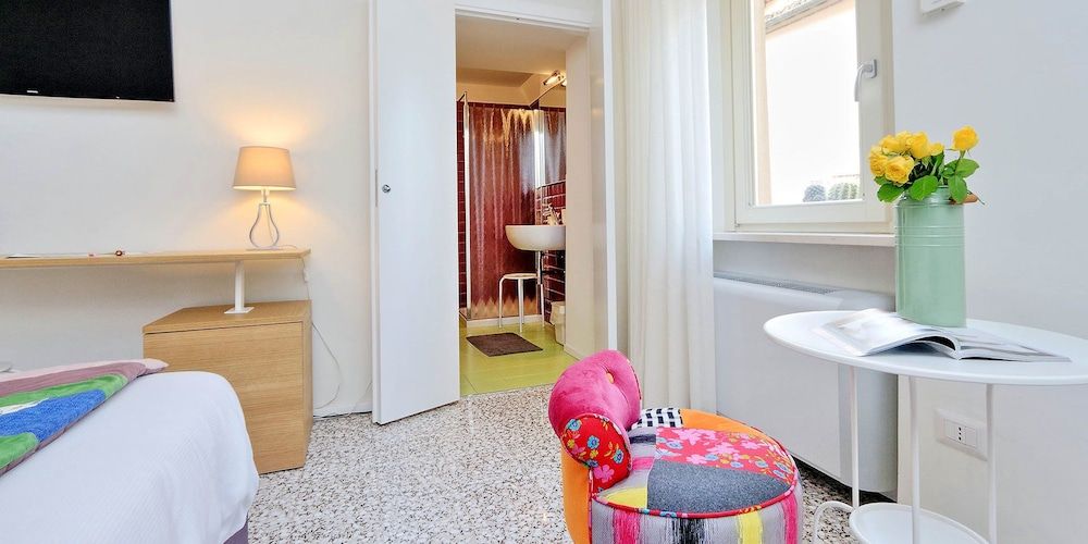 Guest House Viaroma 2