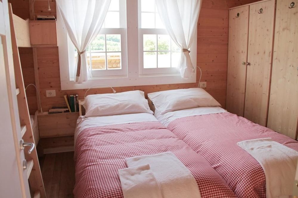 Evolution Wood Accommodation 2