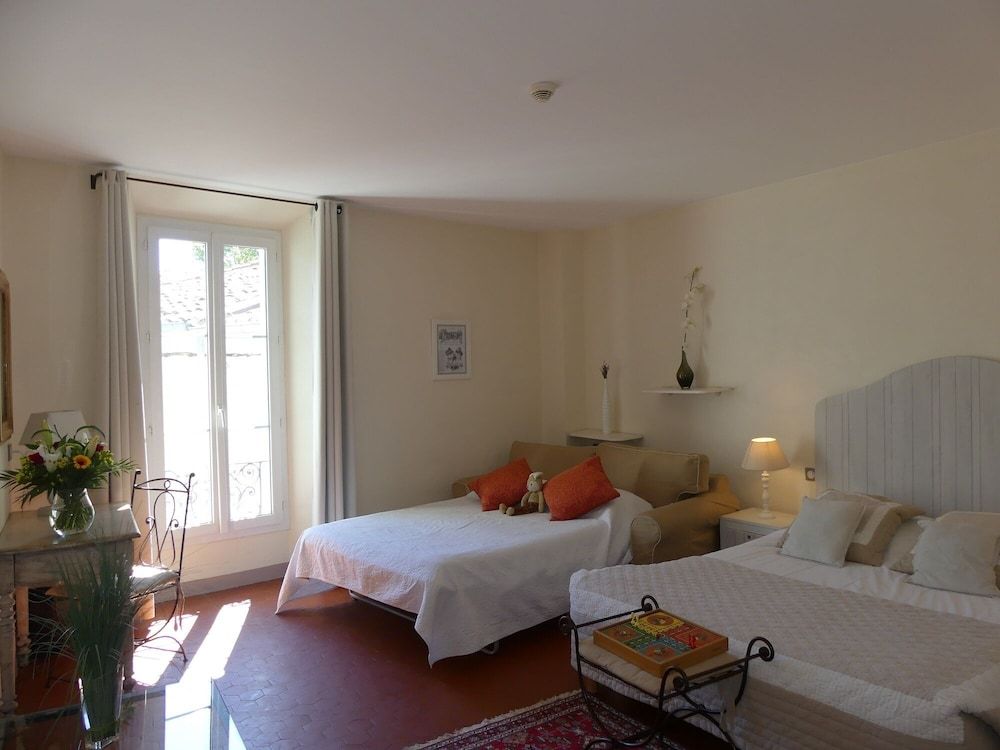 Châteaux et Demeures Vallée De L'arc 3 estrelas em Trets