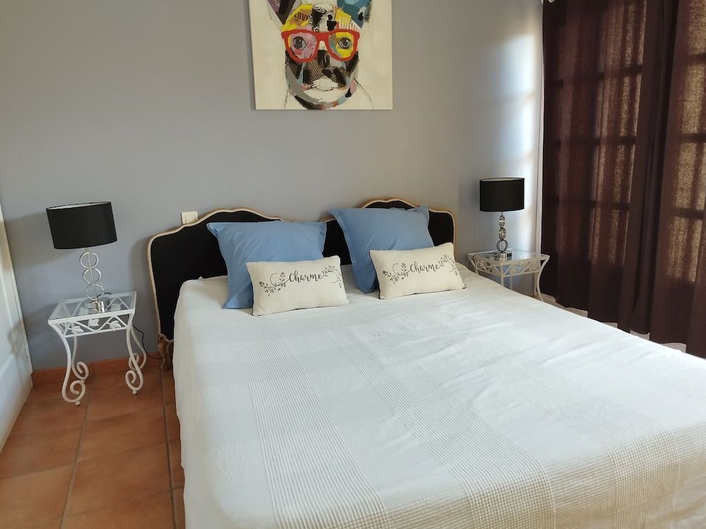 Entre vignes et dentelles 3