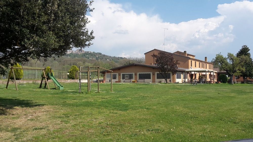 Antico Casale le Fossate -1 estrelas em Giove