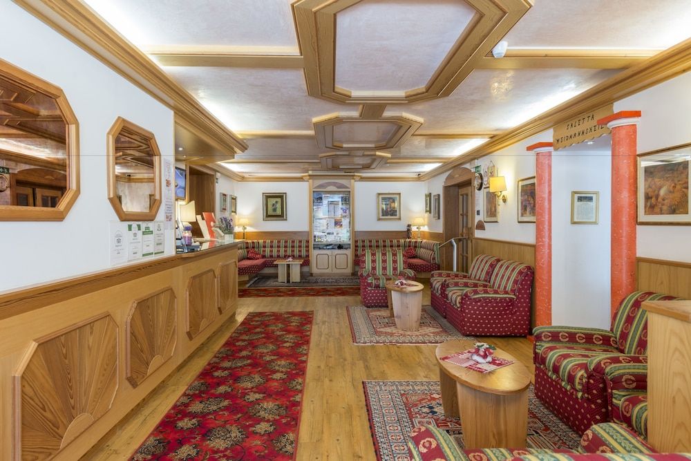 Alpino Family Wellness Hotel 2