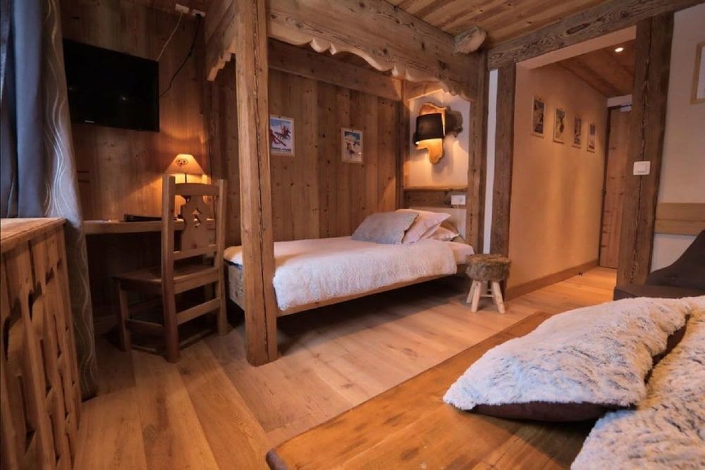 Chalet Hôtel du Mont Charvin 3