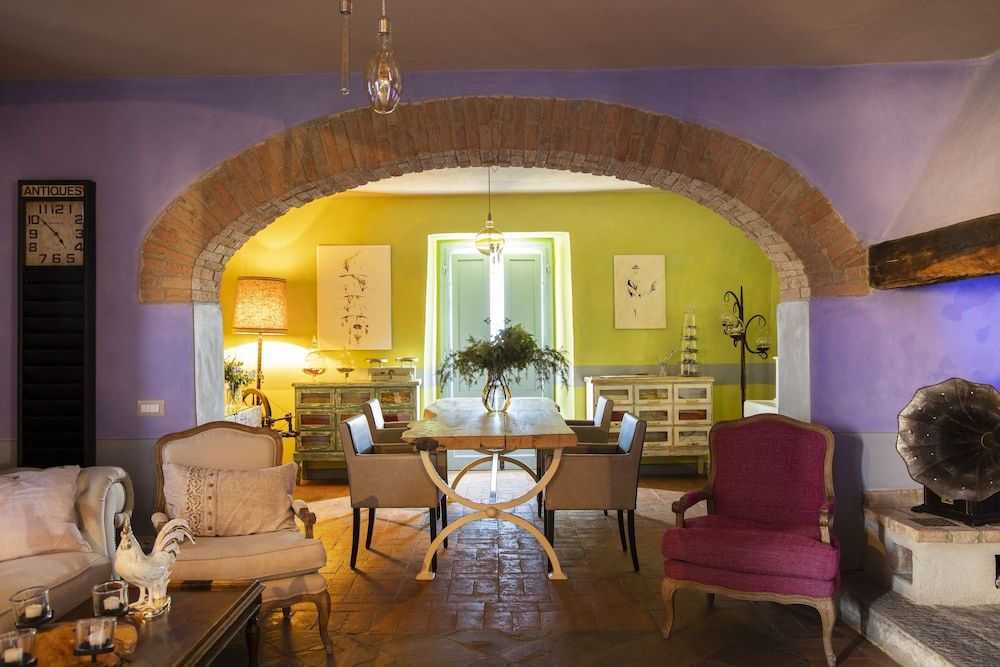 Tenuta Le Tre Virtù 2