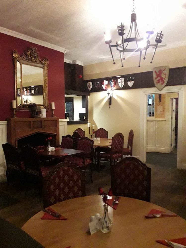 The Red Lion Hotel 2