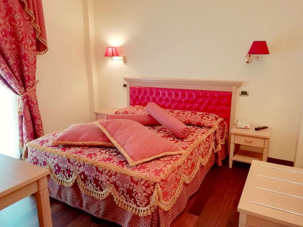 Hotel Concorde 3 estrelas em SantʼEgidio alla Vibrata