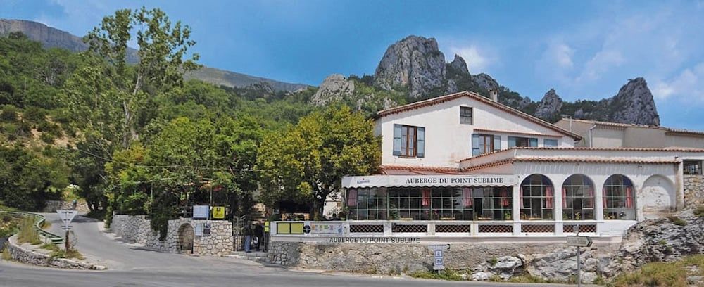 Auberge du Point Sublime 2 estrelas em Rougon