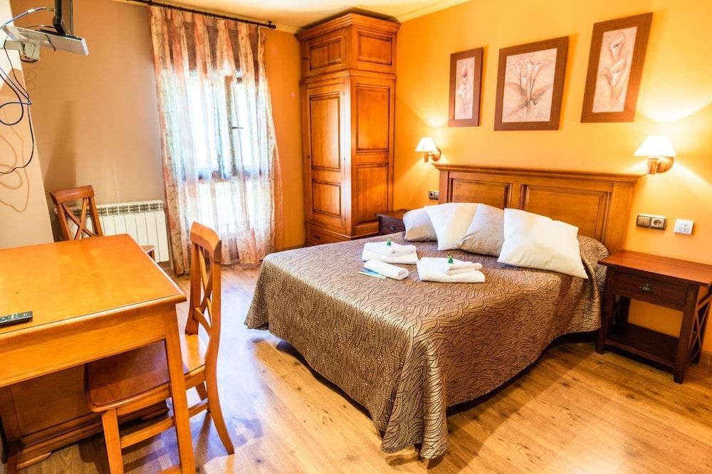 Hotel Peña Pandos 2