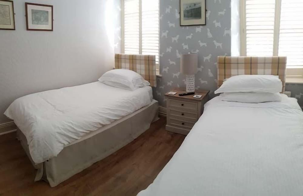 Queen Catherine Hotel 2