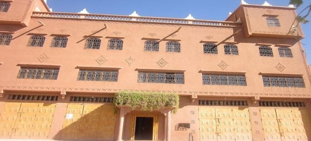 Hotel Awayou 1 estrelas em Bou Tharar