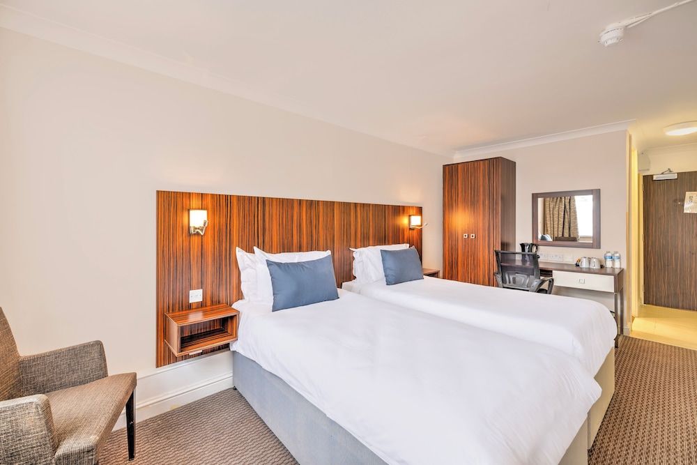 Palms Hotel & Retreat By Palette London Romford 3