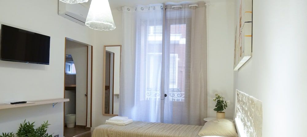 Dimora Elizabeth II 2