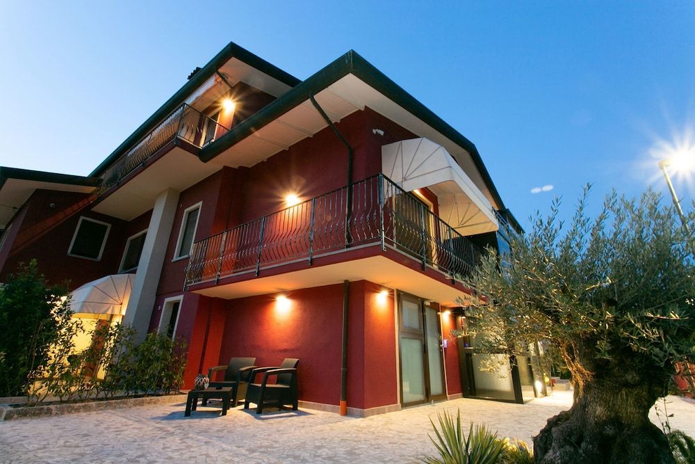 Dolce Laguna -1 estrelas em Tessera