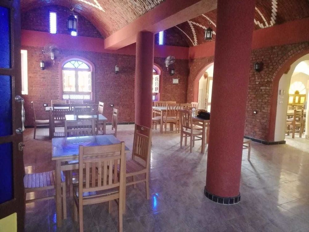 Ahmed Safari Camp & hotel 2 étoiles à Bawiti