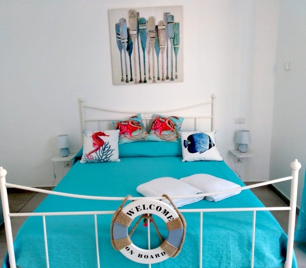 Coast to coast Salento sea rooms -1 estrelas em Torre Lapillo