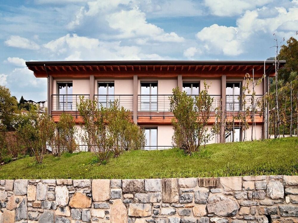 Residence caffè maya -1 étoiles à Maslianico