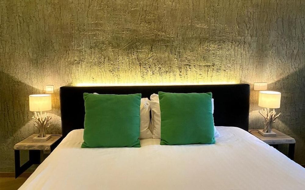 Eau de Roche 4 estrelas em Durbuy