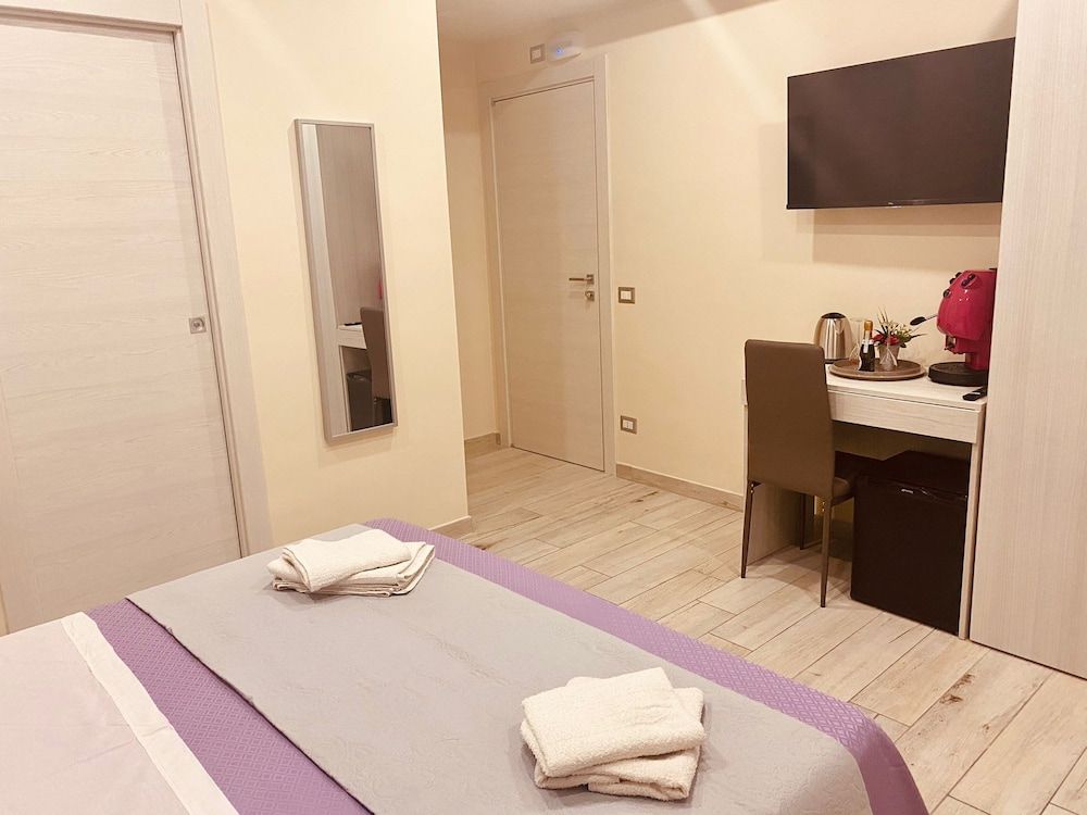 La Meta Perfetta Rooms&Spa -1 estrellas en Meta