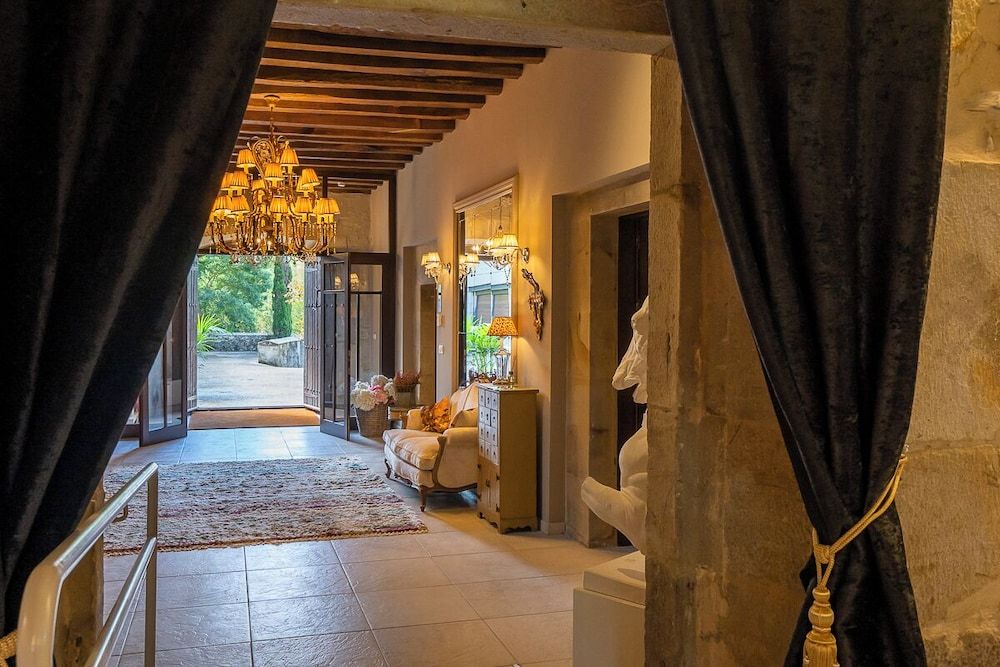 Hotel Palacio de Luko -1 estrelas em Luco