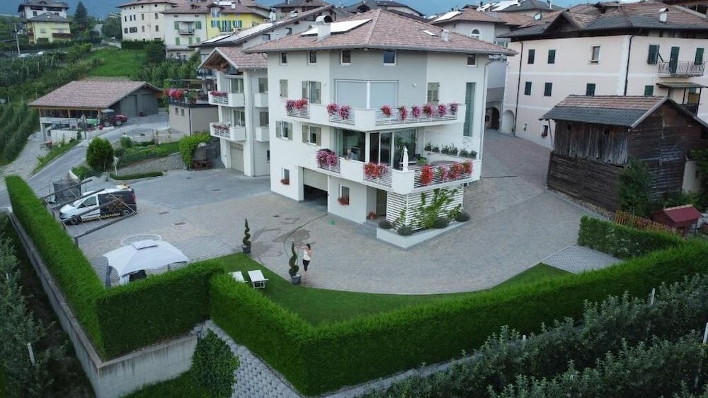 Le Rocce Val di Non - Quality Room & Breakfast -1 estrelas em Tassullo
