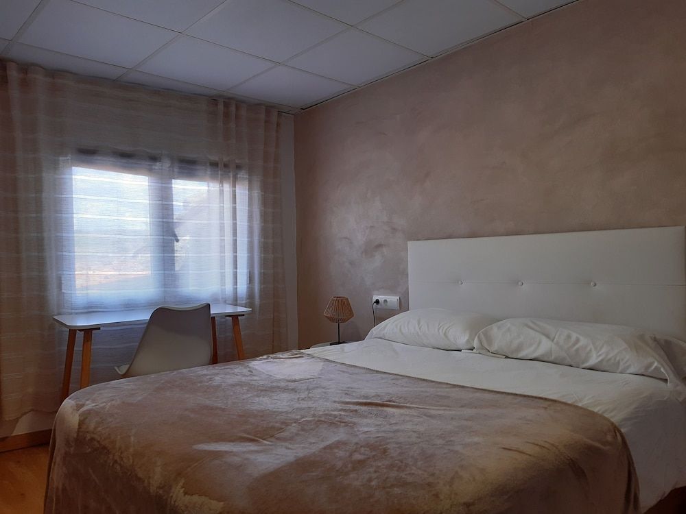 Hotel rural Fonda Toldrà -1 estrelas em Ulldemolins