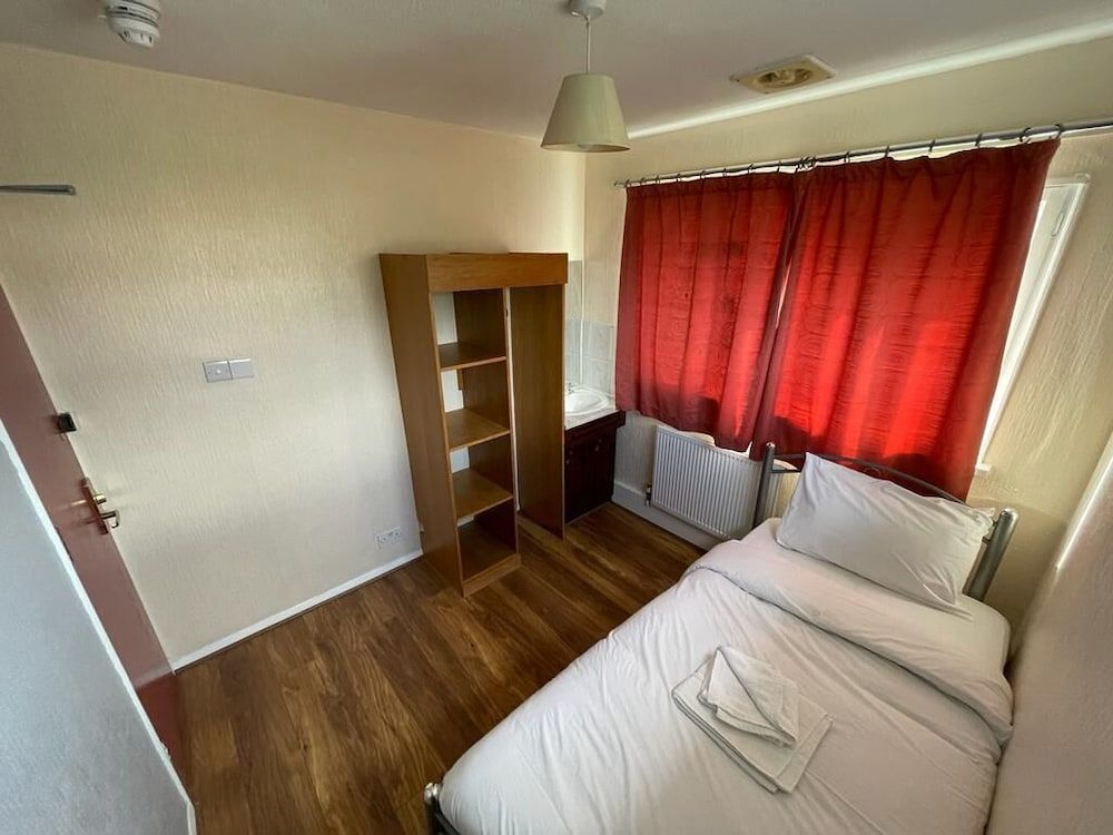 St Nicholas Hotel Kenton 3