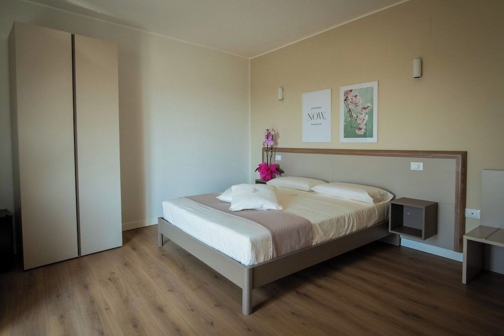 Dimora Donna Dora -1 estrelas em San Martino in Pensilis