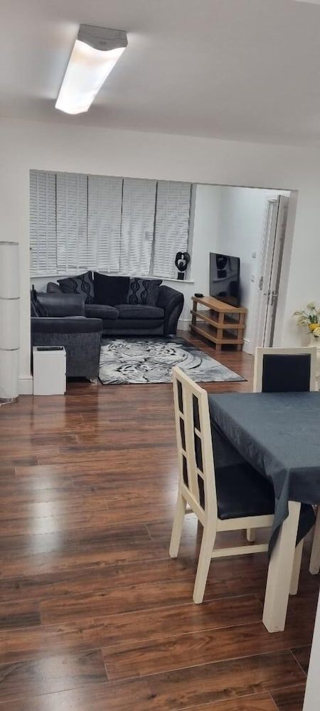 Nikoda Lodge -1 estrelas em Gillingham