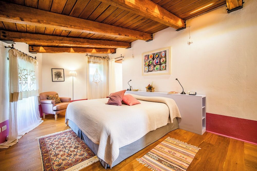 Castello di Postignano Relais 3