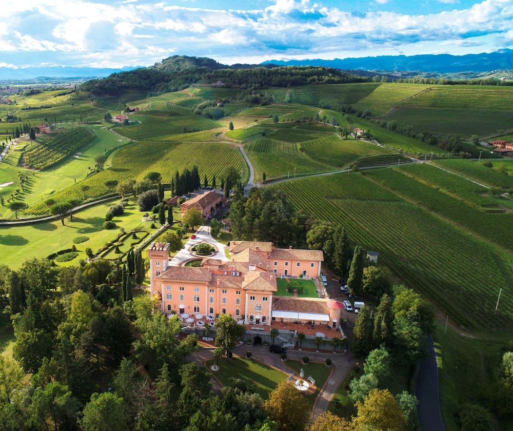 Castello di Spessa Golf & Wine Resort -1 estrellas en Capriva del Friuli