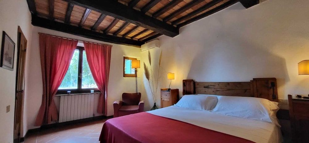 Tenuta Colombaio -1 estrellas en Casole d'Elsa