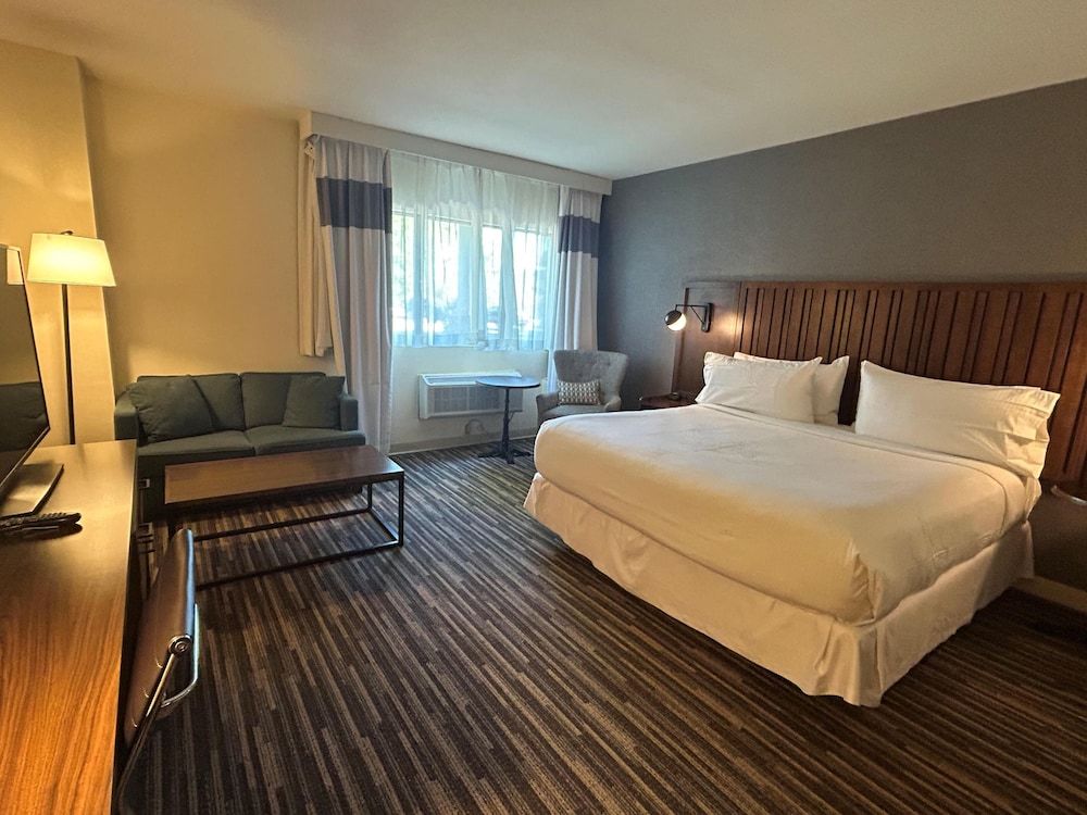 Best Western Premier Plainview-Long Island Hotel 3