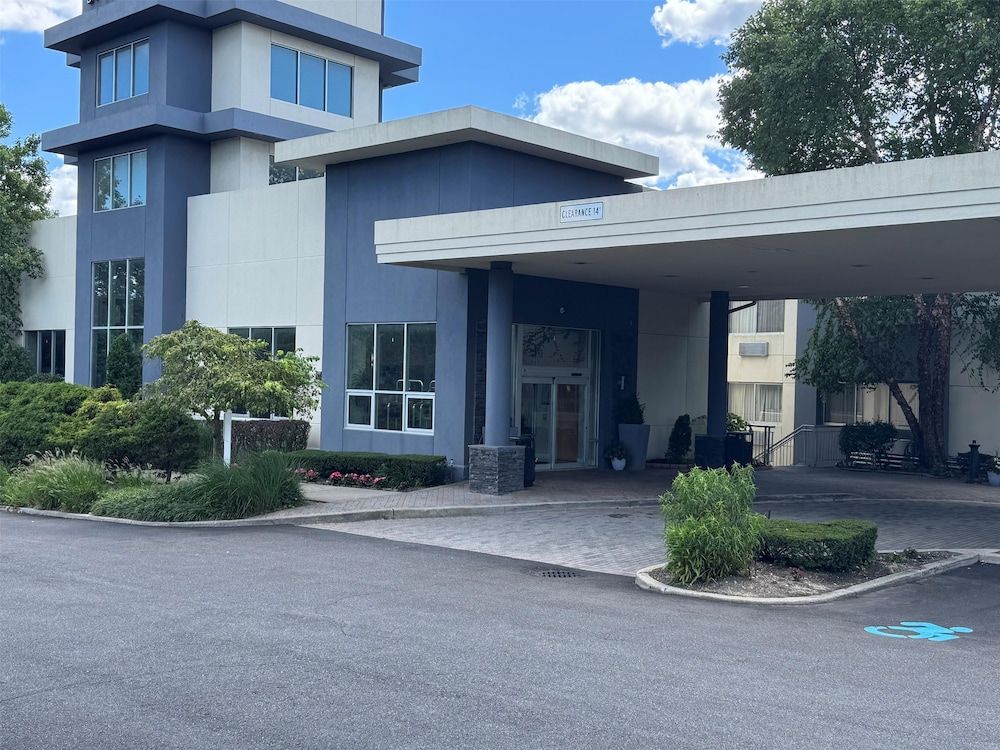 Best Western Premier Plainview-Long Island Hotel 4 estrellas en Plainview