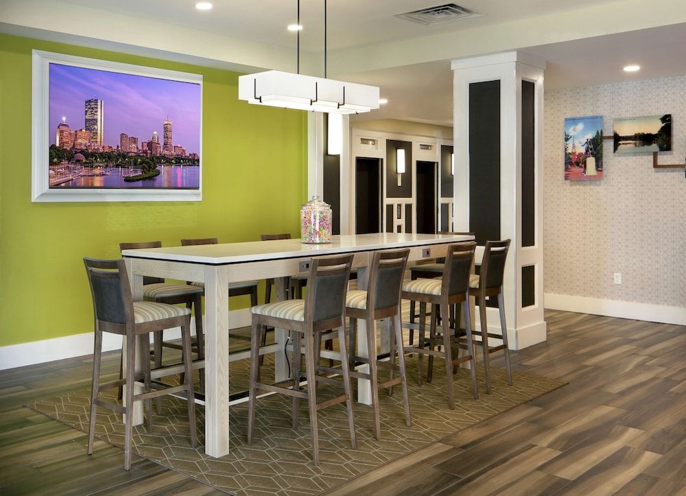 Hampton Inn Boston Natick 2